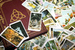 Buch der Schatten + Tarotkarten (Hexentarot)