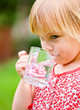 Foto: Child with cup of water Child with cup of water