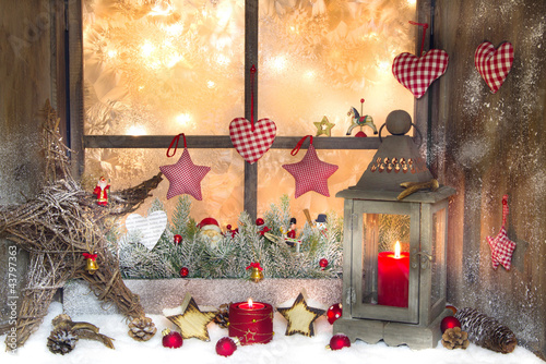Photo: Rustikales weihnachtliches Fenster Rustikales weihnachtliches Fenster