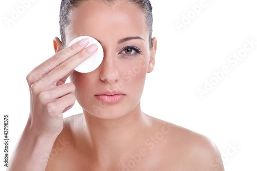 Photo: removing make-up removing make-up