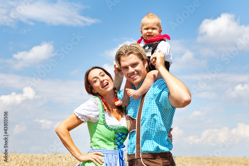 Foto: familie oktoberfest familie oktoberfest