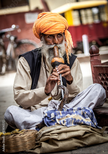 Photo: snake charmer snake charmer