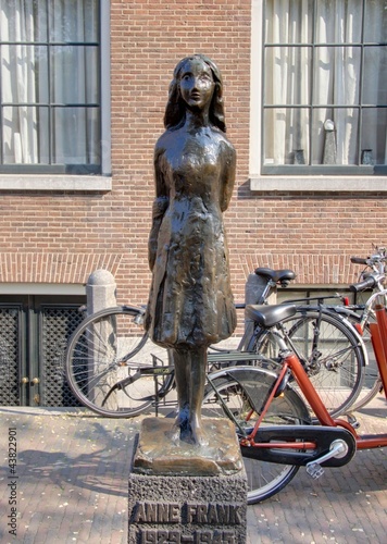 Photo: sculpture à amsterdam sculpture à amsterdam