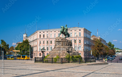 Photo: Bogdan Khmelnitsky monument at Sofiyska Square in Kyiv, Ukraine Bogdan Khmelnitsky monument at Sofiyska Square in Kyiv, Ukraine