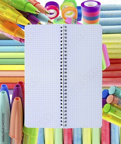 Photo: carnet sur matériel de rentrée carnet sur matériel de rentrée