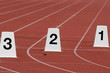 Leichtathletik, Bahnnummern auf der roten Tartanbahn