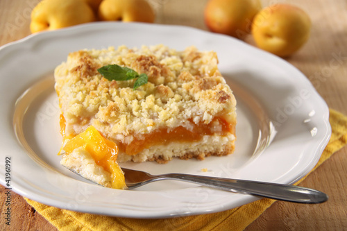Photo: aprikosenstreuselkuchen aprikosenstreuselkuchen