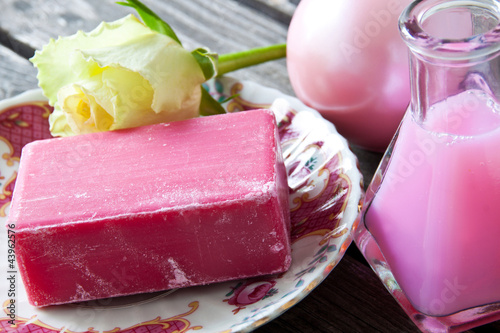 Photo: Rosen - Kosmetik Rosen - Kosmetik
