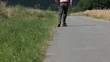 Skateboarder beim skaten mit einem Board