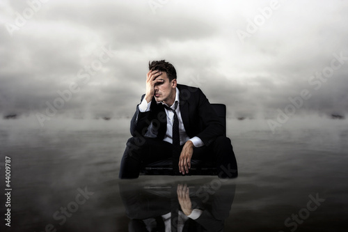 Photo: Businessman crisi Businessman crisi