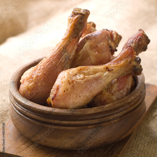 Foto: Roasted chicken legs Roasted chicken legs