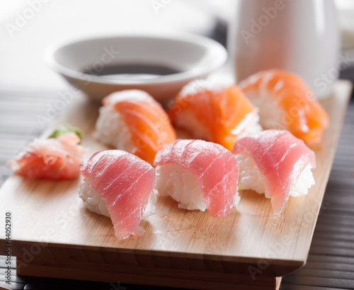 Photo: sushi platter with tuna and salmon nigiri sushi platter with tuna and salmon nigiri