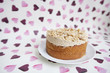 Foto: Close-up of birthday cake over heart shaped background Close-up of birthday cake over heart shaped background