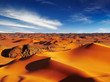 Foto: Sand dunes of Sahara Desert, Tadrart, Algeria Sand dunes of Sahara Desert, Tadrart, Algeria