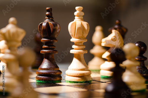 Foto: wooden chess pieces wooden chess pieces