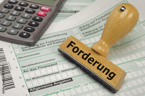 Photo: Forderung Mahnung Forderung Mahnung