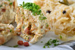 Deftige Speckknödel mit Sauerkraut