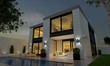 Villa mit Pool abends