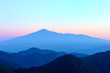 夕暮れの鳥海山