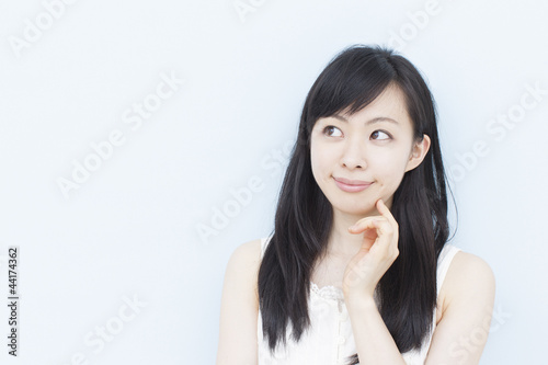 Photo: 考える女性 考える女性