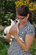 Junge Frau mit Katze