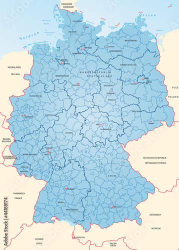 Vector: Deutschland mit Landkreisen und Hauptstädten Deutschland mit Landkreisen und Hauptstädten