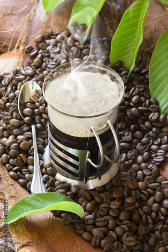 Photo: Café expreso, humeante. Café expreso, humeante.