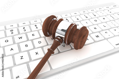 Ilustración: Justice Gavel and keyboard Justice Gavel and keyboard