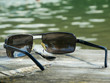 Foto: sunnglasses on plank sunnglasses on plank