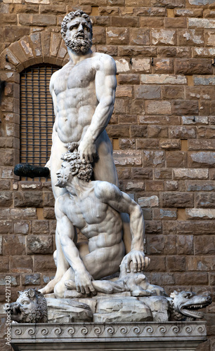 Photo: Hercules and Cacus by Bandinelli (1533) Hercules and Cacus by Bandinelli (1533)