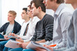 Studenten lernen im Unterricht