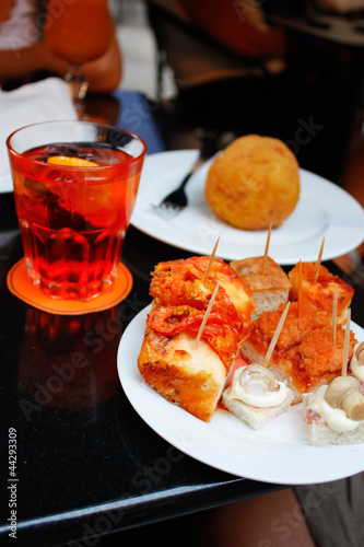 Photo: Happy Spritz con arancino a Palermo Happy Spritz con arancino a Palermo