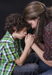 Foto: Family Praying Family Praying