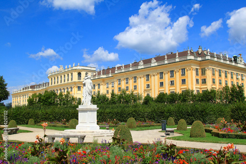 Photo: UNESCO World Cultural Heritage: Schloss Schoenbrunn, Austria UNESCO World Cultural Heritage: Schloss Schoenbrunn, Austria