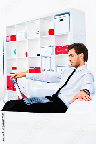 Photo: reading laptop reading laptop