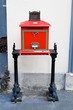 Postamt und Briefkasten in Ungarn
