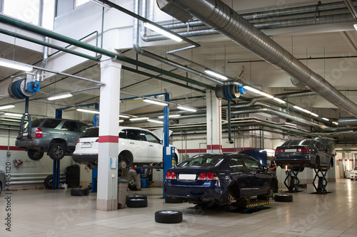 Photo: repair garage repair garage