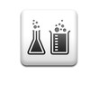 Boton cuadrado blanco quimica