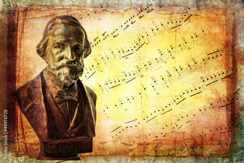 Photo: Busto di Giuseppe Verdi, spartito musicale Busto di Giuseppe Verdi, spartito musicale