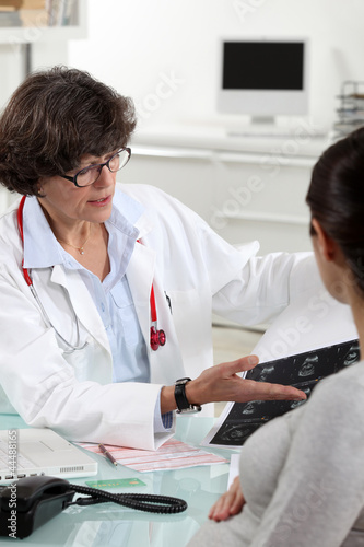 Photo: A pregnant woman at her gynaecologist. A pregnant woman at her gynaecologist.