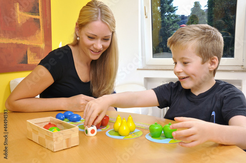 Photo: Gesellschaftsspiel Gesellschaftsspiel