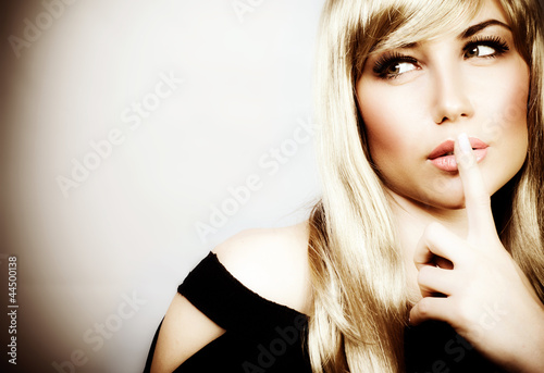 Photo: Woman expressions hush Woman expressions hush