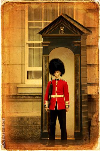 Photo: English guard, London English guard, London