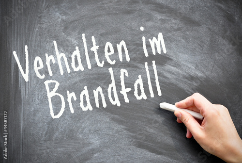 Photo: Verhalten im Brandfall Verhalten im Brandfall