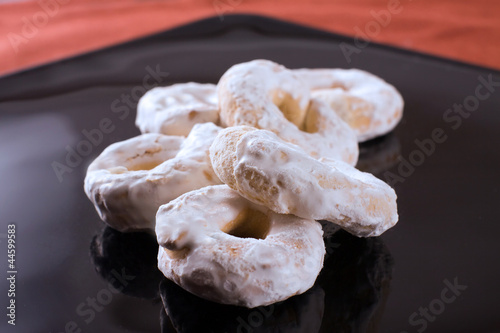 Photo: Sweet white Taralli from Southern Italy Sweet white Taralli from Southern Italy