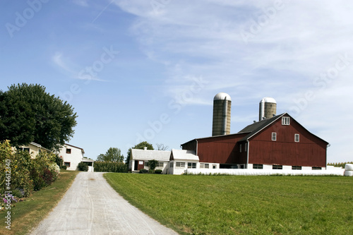 Photo: Amish farm and barn Amish farm and barn