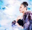 Winter Woman in Luxury Fur Coat