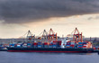 Photo: Containerschiff am Containerterminal in Hamburg Containerschiff am Containerterminal in Hamburg