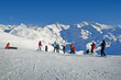 Skieurs sur une piste de ski - Domaine des 3 Vallées