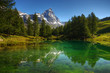 Cervino nel lago blù